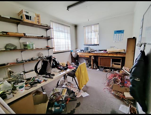 655M² WAREHOUSE FOR SALE IN DRIEHOEK